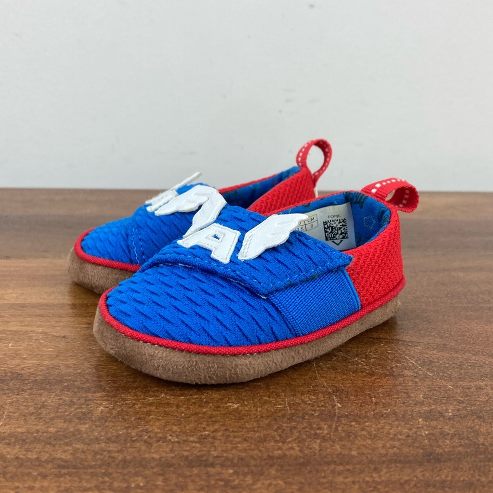 Toms X Marvel Captain America Baby Crib Shoes Size 2 Blue White Red Slip On.
